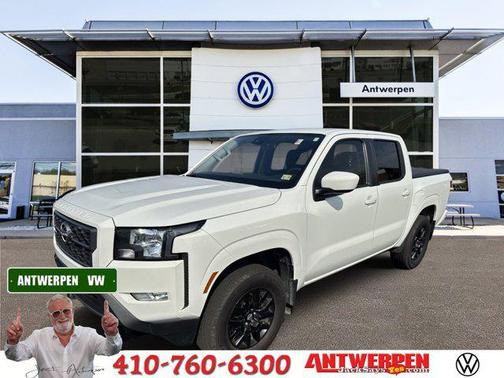 2024 Nissan Frontier SV