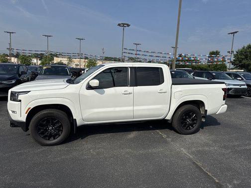 2024 Nissan Frontier SV