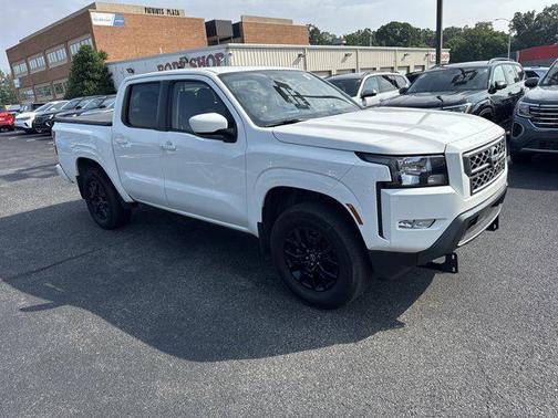 2024 Nissan Frontier SV