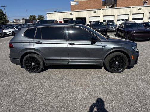 2021 Volkswagen Tiguan 2.0T SE R-Line Black 4MOTION