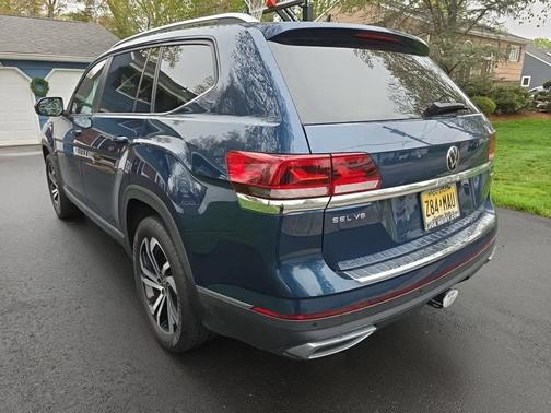 Blue Metallic 2023 Volkswagen Atlas 3.6L SEL