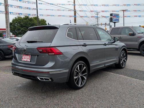 2024 Volkswagen Tiguan 2.0T SEL R-Line 4MOTION