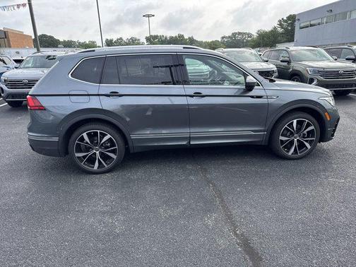 2024 Volkswagen Tiguan 2.0T SEL R-Line 4MOTION