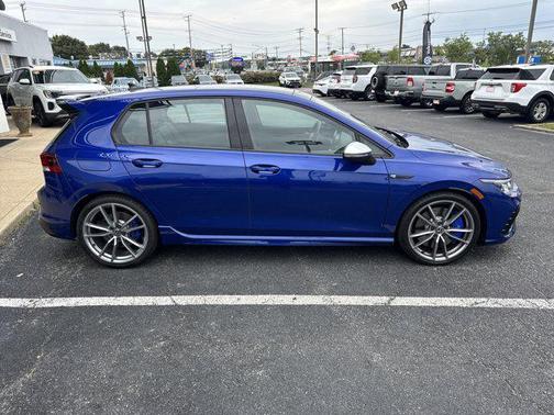 2024 Volkswagen Golf R 2.0T Manual