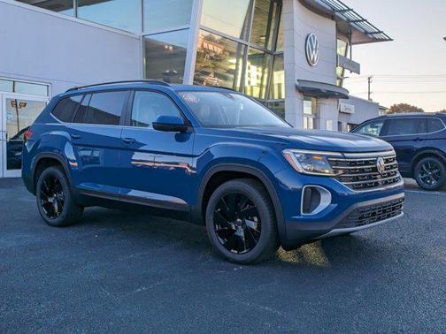 2025 Volkswagen Atlas 2.0T SE w/Technology 4MOTION