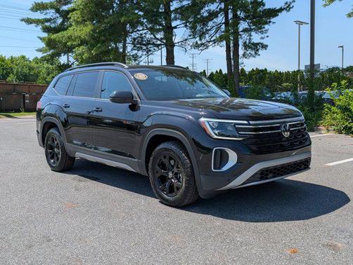 2024 Volkswagen Atlas 2.0T SE w/Technology 4MOTION