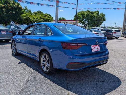 Rising Blue Metallic 2024 Volkswagen Jetta 1.5T SE