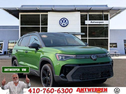 2025 Volkswagen Taos 1.5T SE Black