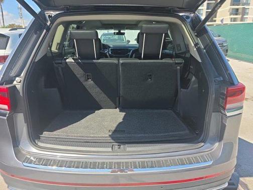 2023 Volkswagen Atlas 3.6L SE w/Technology