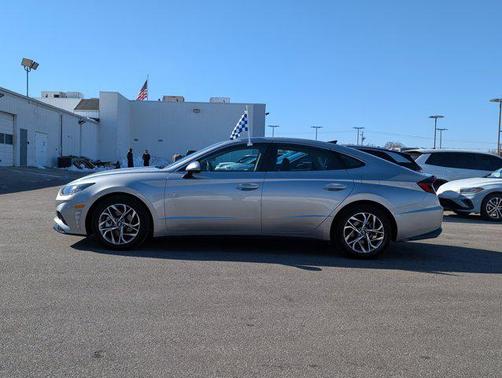 2021 Hyundai SONATA SEL