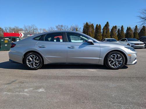 2021 Hyundai SONATA SEL