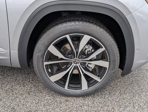 2026 Volkswagen Atlas 2.0T SEL Premium R-Line 4MOTION