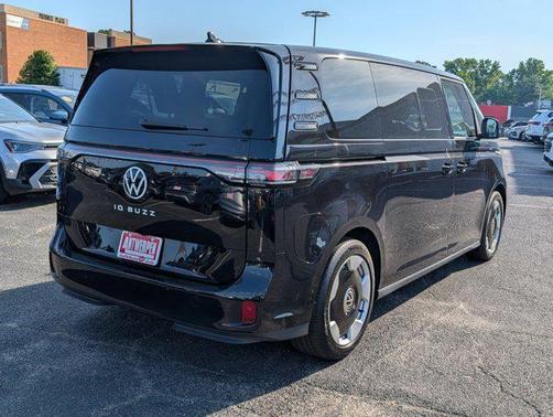 Deep Black Pearl 2025 Volkswagen ID. Buzz Pro S
