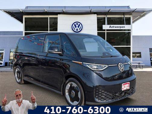 Deep Black Pearl 2025 Volkswagen ID. Buzz Pro S