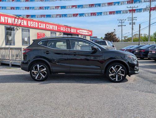 2022 Nissan Rogue Sport SL