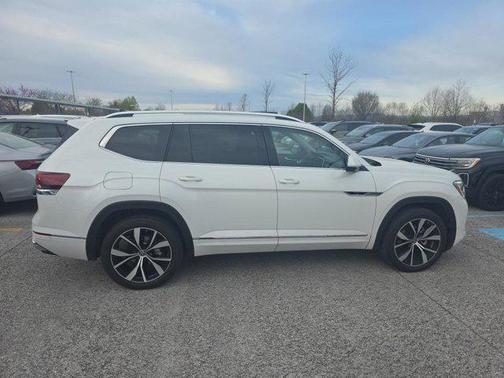 Opal White 2026 Volkswagen Atlas 2.0T SEL Premium R-Line 4MOTION