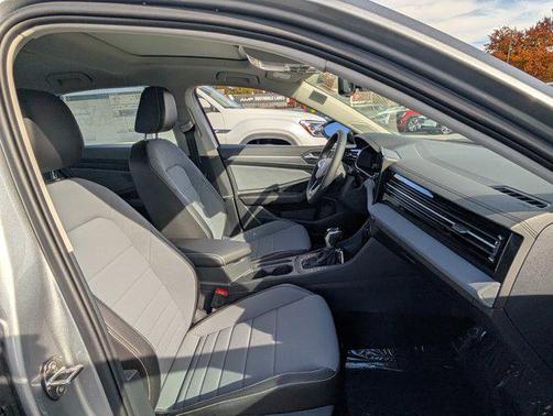 2026 Volkswagen Jetta 1.4T SE