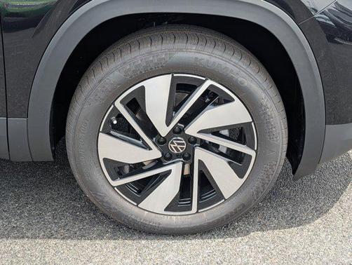 2025 Volkswagen Atlas 2.0T SE w/Technology 4MOTION