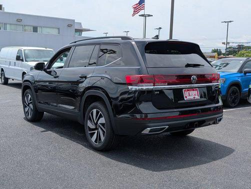 2025 Volkswagen Atlas 2.0T SE w/Technology 4MOTION