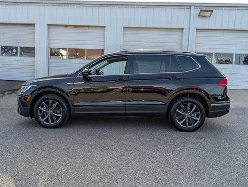 2022 Volkswagen Tiguan 2.0T SE 4MOTION