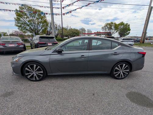 Gun Metallic 2020 Nissan Altima SR FWD