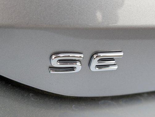 Pyrite Silver Metallic 2026 Volkswagen Tiguan 2.0T SE 4MOTION