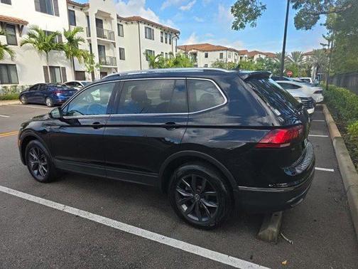 2022 Volkswagen Tiguan 2.0T SE 4MOTION