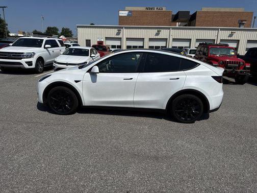 2024 Tesla Model Y Long Range Dual Motor All-Wheel Drive