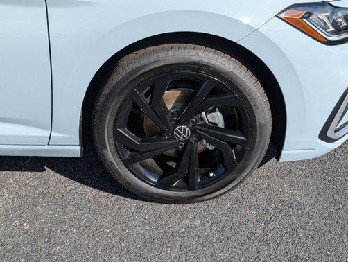 2026 Volkswagen Jetta 1.4T SE