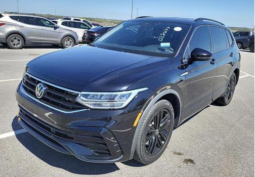 2022 Volkswagen Tiguan 2.0T SE R-Line Black