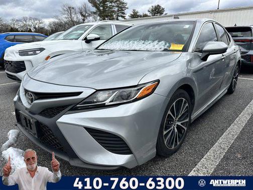 2020 Toyota Camry SE