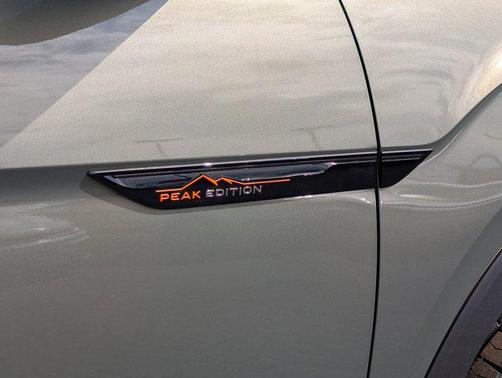 2026 Volkswagen Atlas Peak Edition