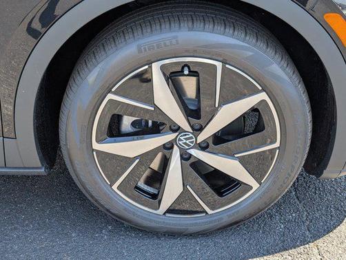 2025 Volkswagen ID.4 Pro