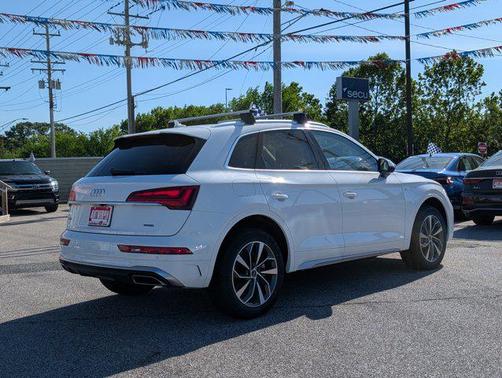 2022 Audi Q5 45 S line Premium Plus
