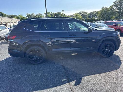 2022 Volkswagen Atlas 3.6L SE w/Technology