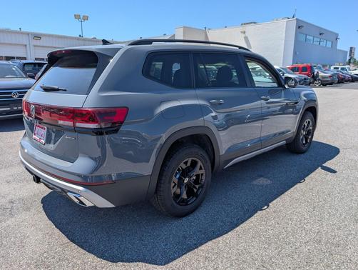 pure gray 2026 Volkswagen Atlas Peak Edition