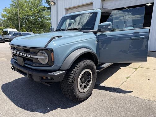 AREA 51 2023 Ford Bronco Outer Banks