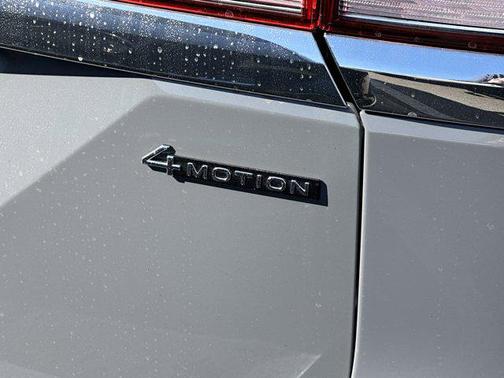 2025 Volkswagen Atlas 2.0T SEL Premium R-Line 4MOTION