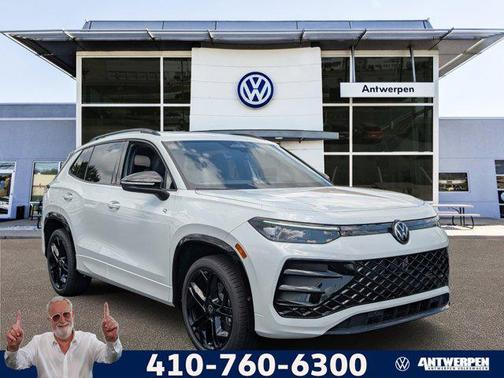 2025 Volkswagen Tiguan 2.0T SE R-Line Black 4MOTION