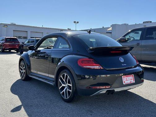2016 Volkswagen Beetle 1.8T Dune