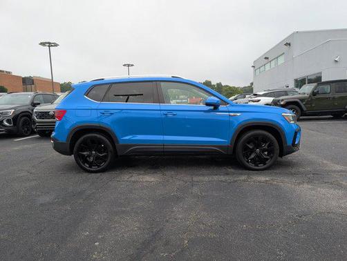 2022 Volkswagen Taos 1.5T SE