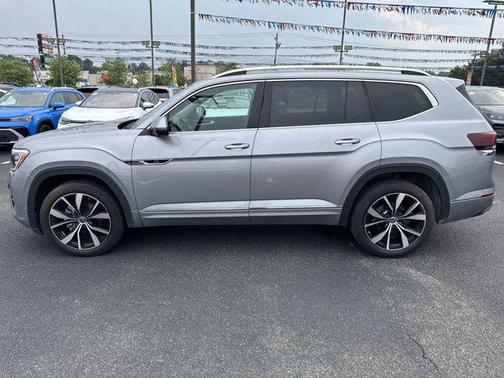 2025 Volkswagen Atlas 2.0T SEL Premium R-Line 4MOTION