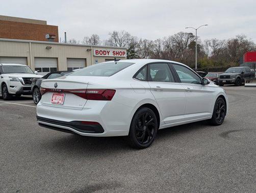2025 Volkswagen Jetta 1.5T SE