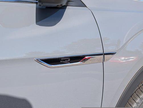 2026 Volkswagen Atlas 2.0T SEL Premium R-Line 4MOTION