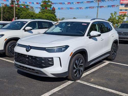 pure white 2026 Volkswagen Tiguan 2.0T S