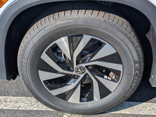 pure white 2026 Volkswagen Tiguan 2.0T S