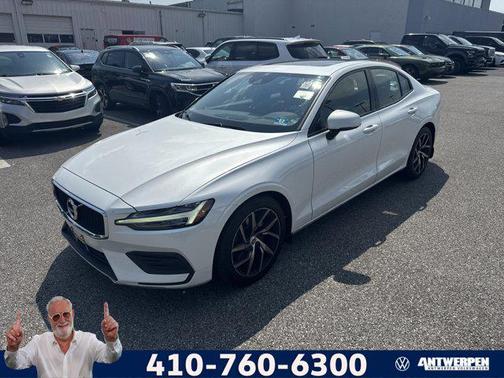 2020 Volvo S60 T6 Momentum