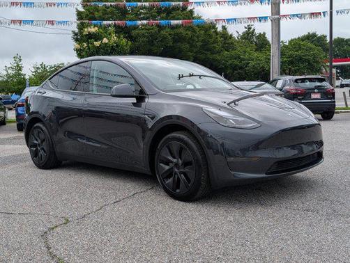 2024 Tesla Model Y Long Range Dual Motor All-Wheel Drive