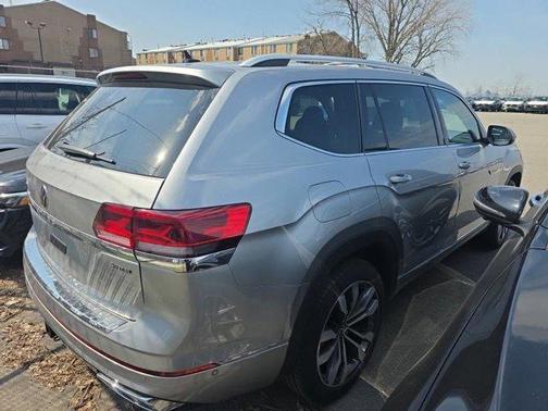 2023 Volkswagen Atlas 3.6L SEL Premium