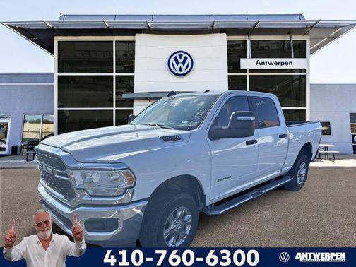 2024 RAM 2500 Big Horn Crew Cab 4x4 6'4' Box
